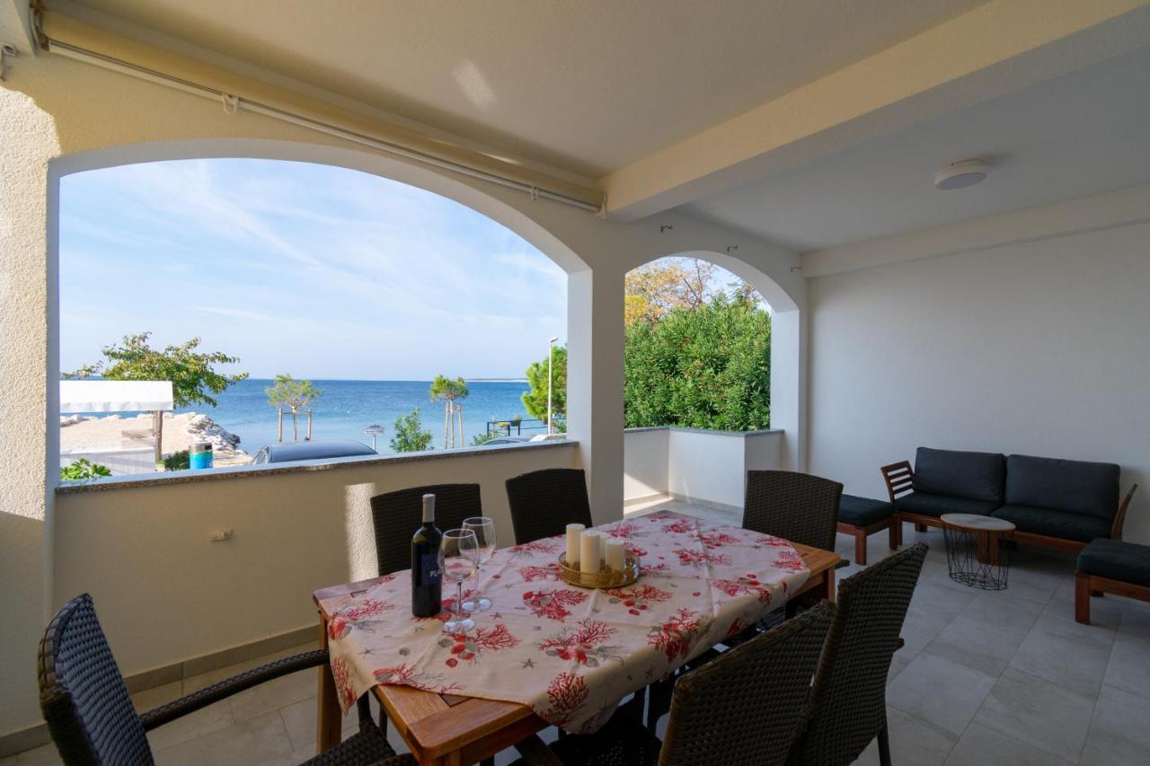 Apartments By The Sea Mandre, Pag - 4093 Колан Екстер'єр фото